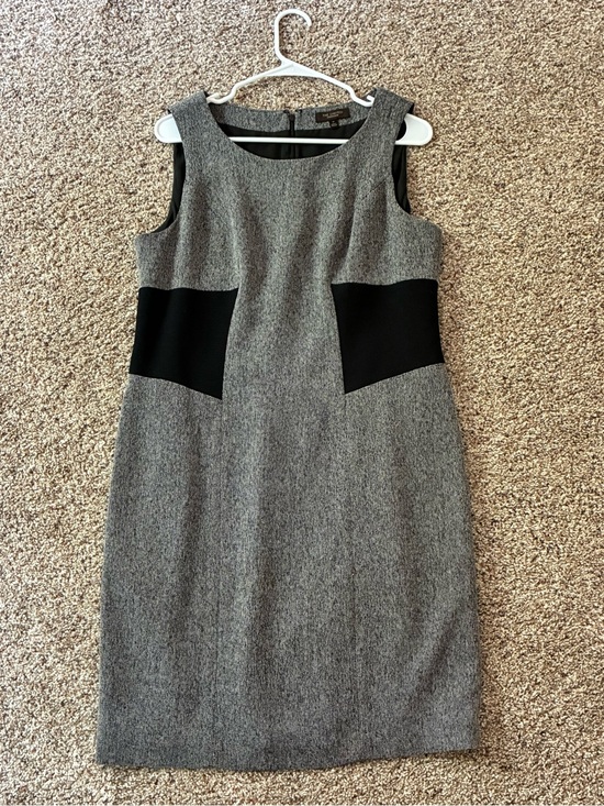 The Limited Dresses & Skirts - 🖤 Gray & Black Midi Dress 🤍